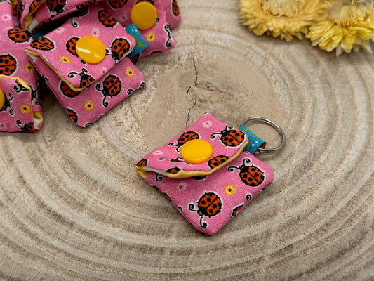 Einkaufschip Tasche Einkaufswagenchip Schlüsselanhänger praktische Mini Geldbörse Einkaufshilfe Maikäfer rosa