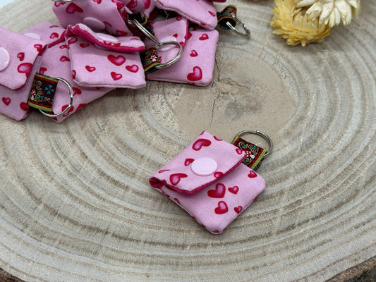 Schlüsselanhänger Mini Tasche mit Einkaufswagenchip praktische Mini Geldbörse rosa mit kleinen Herzen