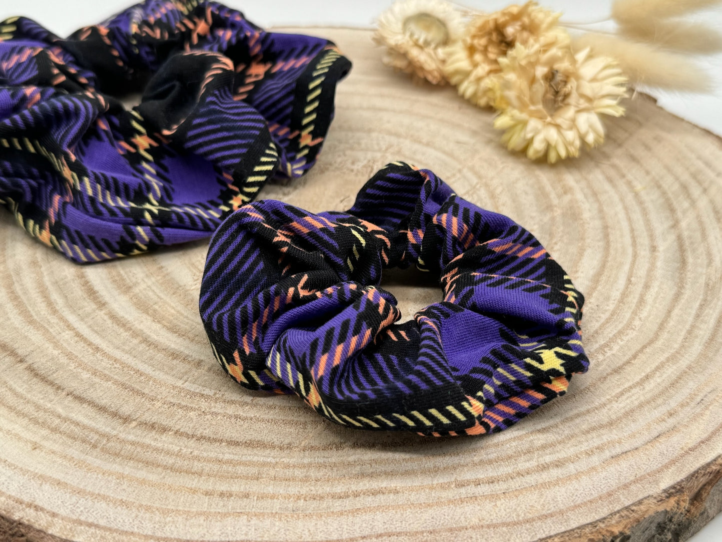 Scrunchie Haargummi elastisches Haarband Haarschmuck lila kariert für feines oder dickes Haar