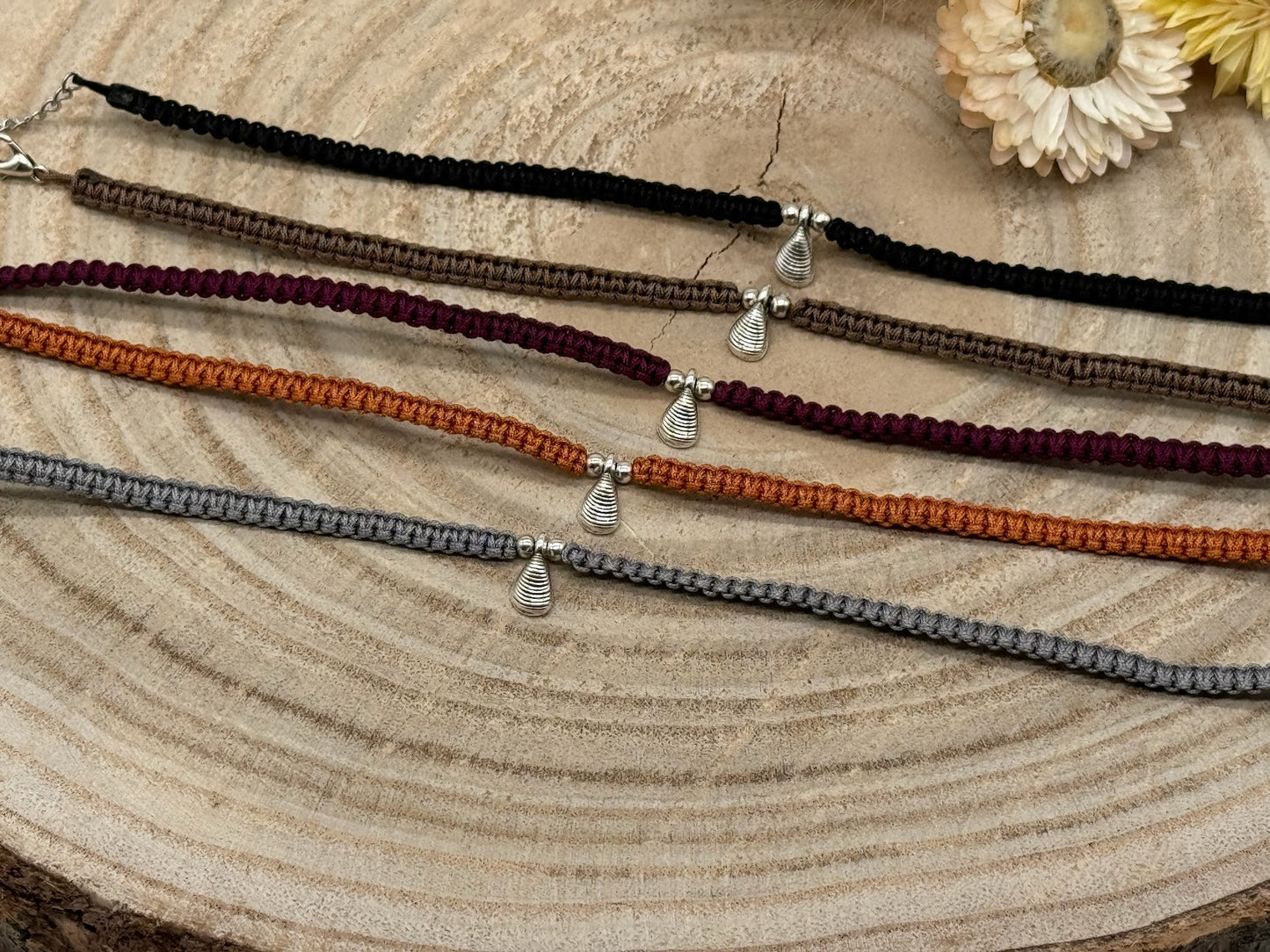 Makramee Fusskettchen Fussbändchen Schmuck Boho Hippie mit silberfarbenen Edelstahl Anhänger Muschel