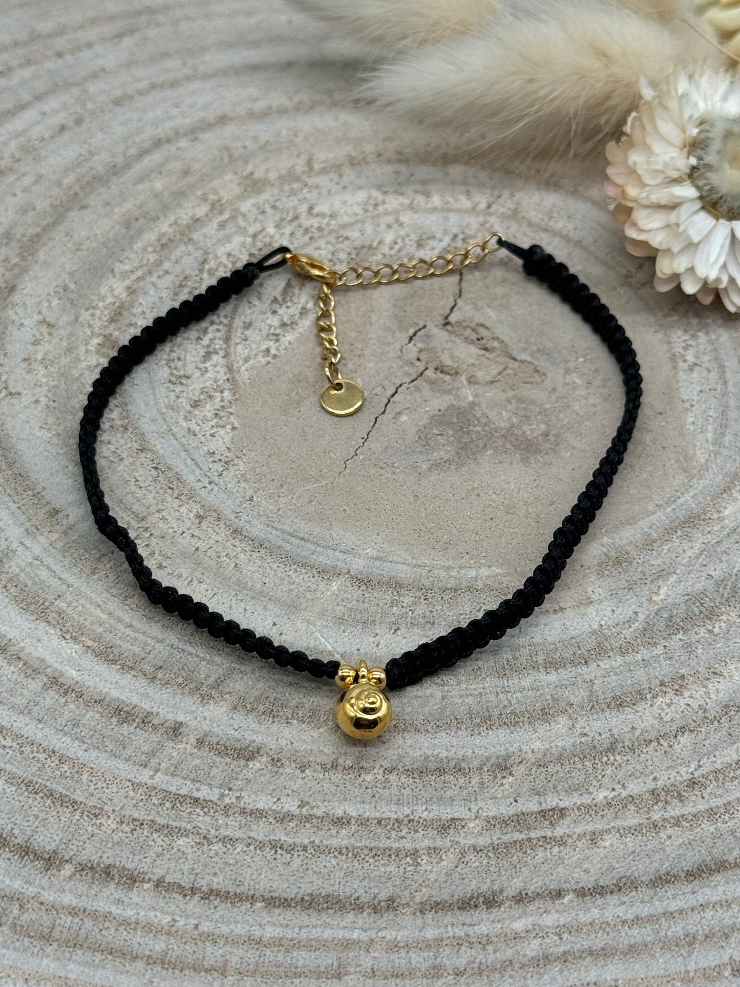 Makramee Fusskettchen Fussbändchen Schmuck Boho Hippie mit goldfarbenen Edelstahl Anhänger Muschel III