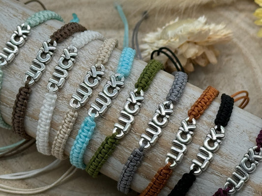 Freundschaftsarmband Makramee Armband LUCK Schrift Edelstahl Silber