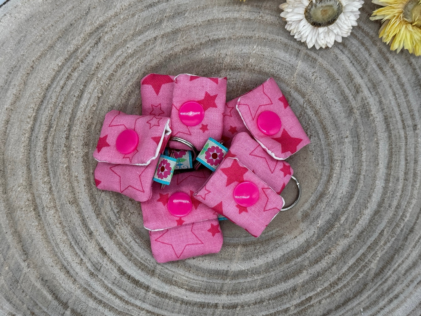 Schlüsselanhänger Mini Tasche mit Einkaufswagenchip praktische Mini Geldbörse rosa mit Sternen