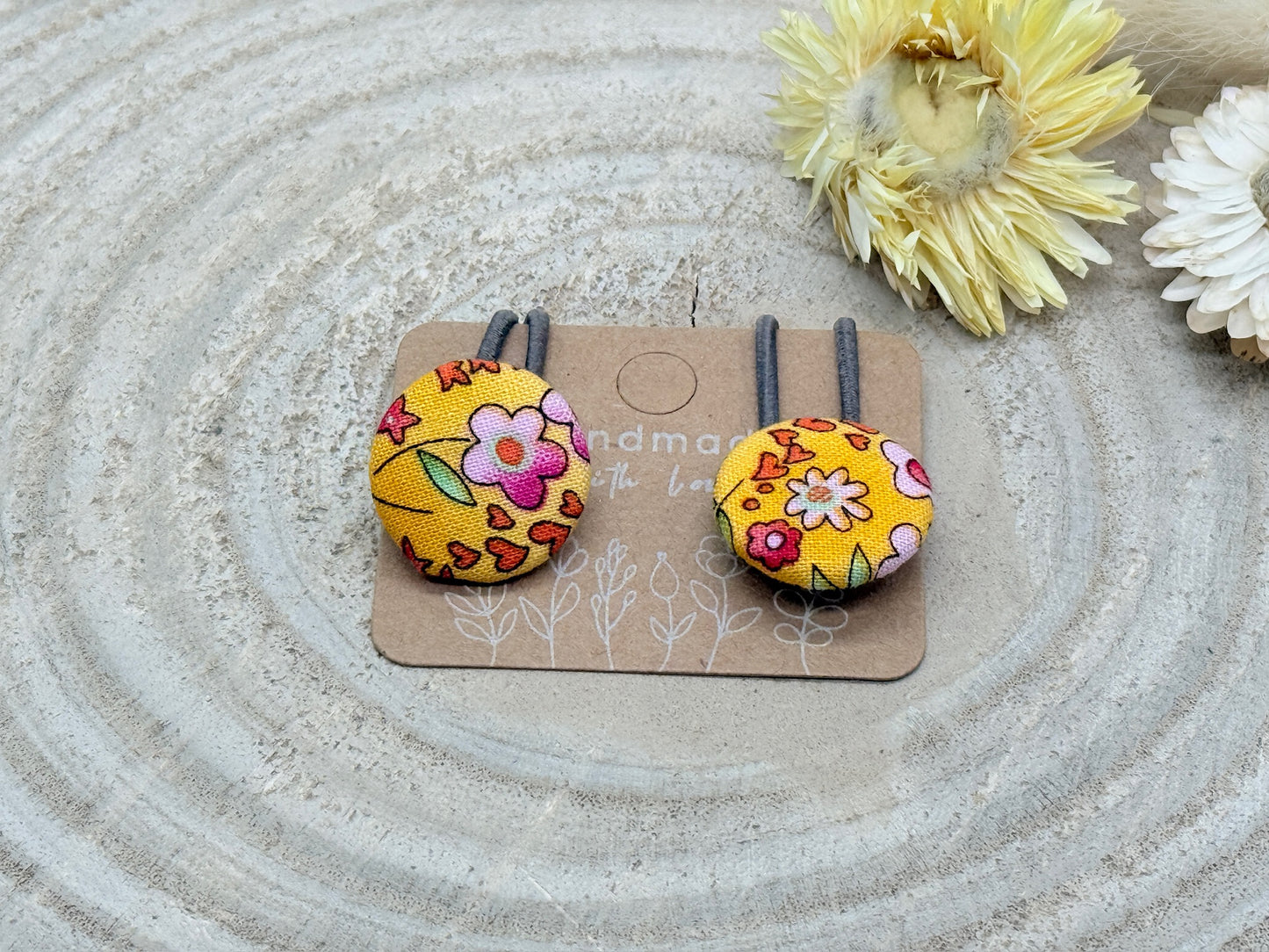 Retro Knopf Haargummi Blumen gelb