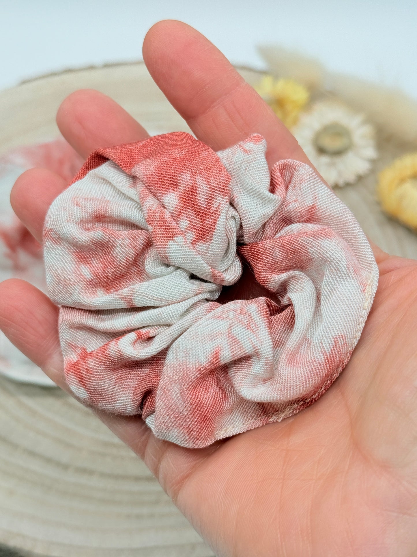 Scrunchie Haargummi elastisches Haarband Haarschmuck Batik rosa weiss