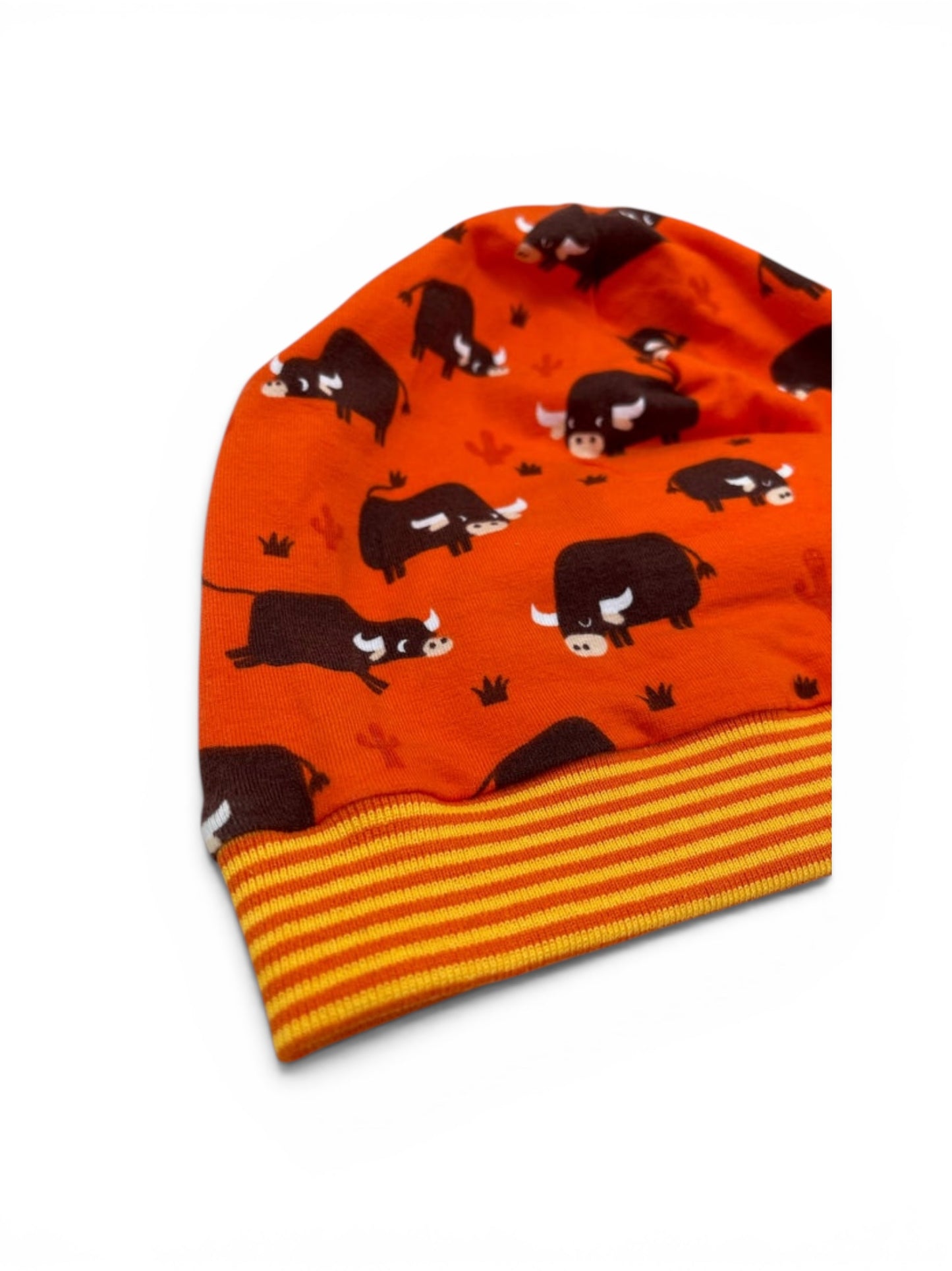 Beanie für Kinder mit Bund - Büffel Motiv auf orange
