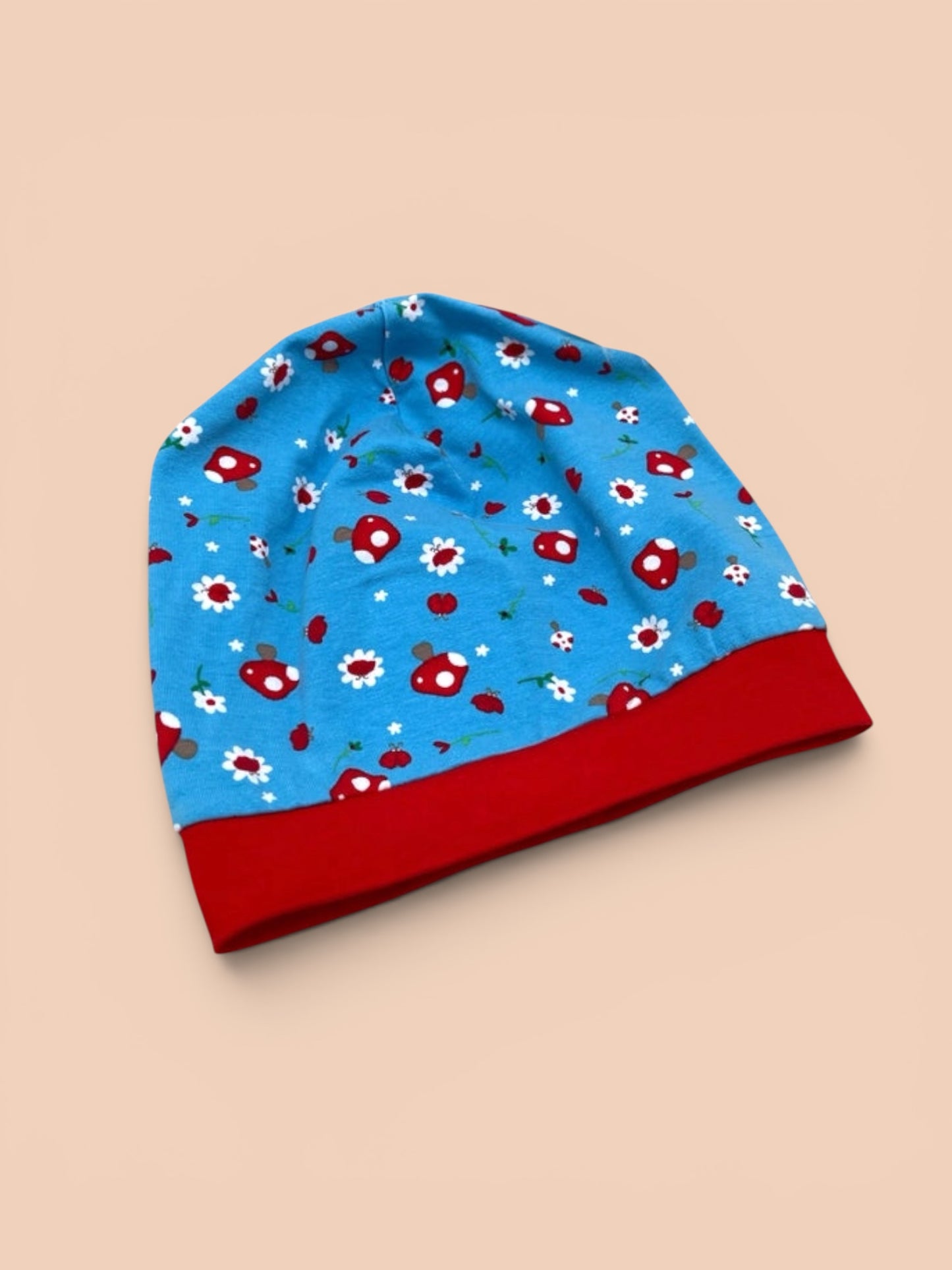 Beanie für Kinder mit Bund - rote Pilze auf blau