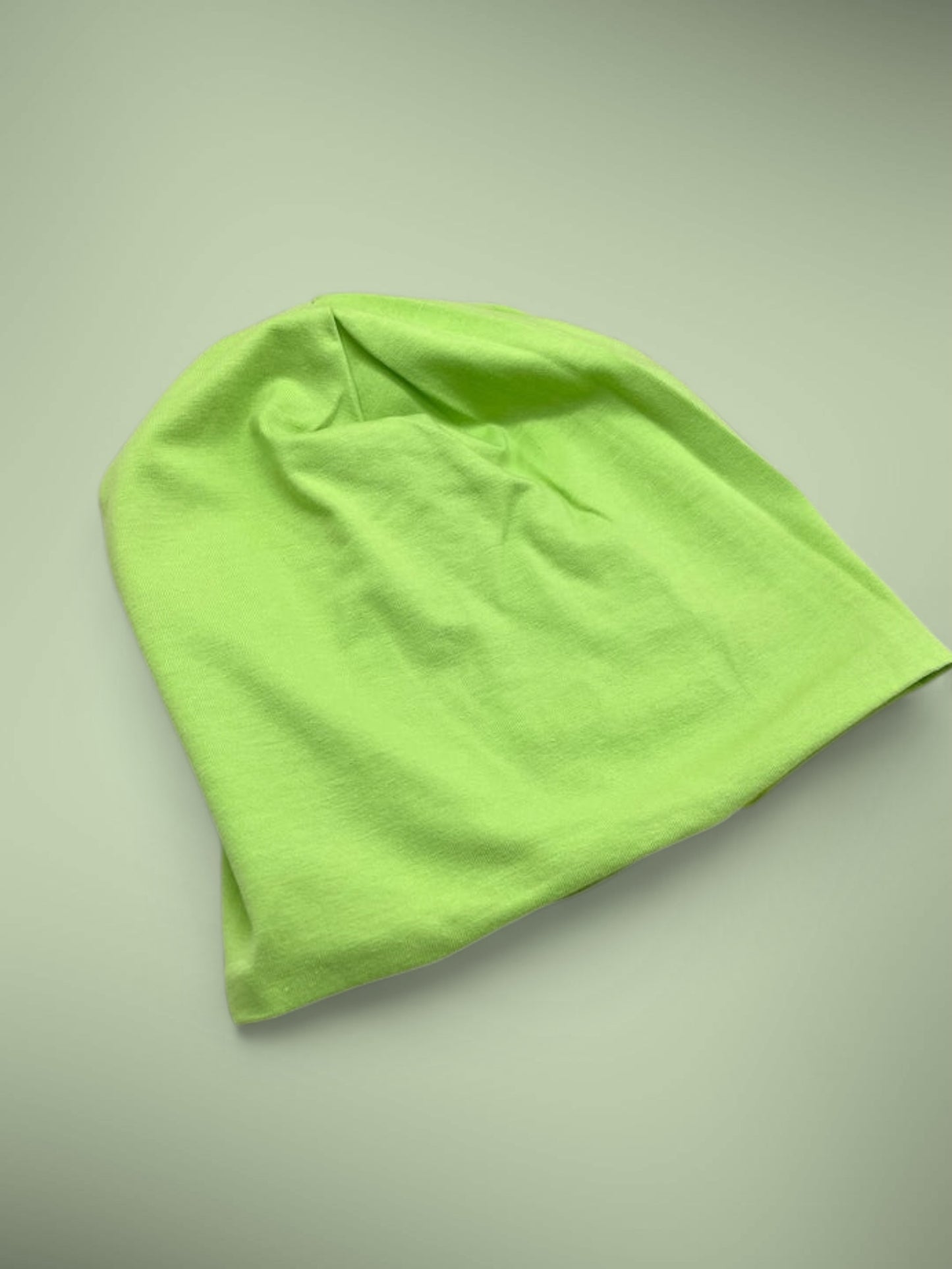 Wende-Beanie für Kinder – Känguru Design grün