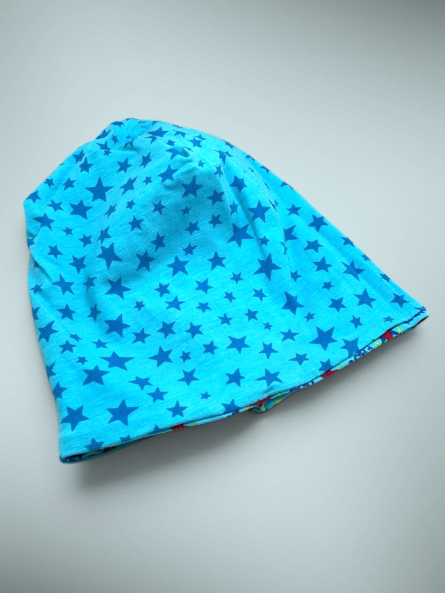 Wende-Beanie für Kinder – Flugzeuge Design blau