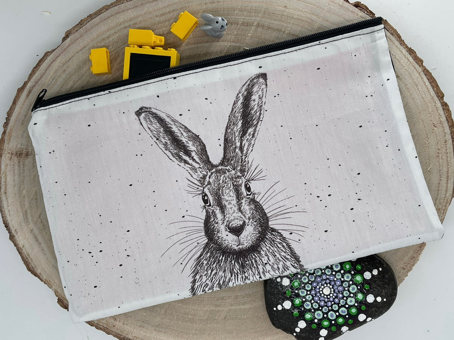 Stylische Federtasche Stifttasche Mäppchen Kosmetik kleine Tasche Hase weiß/schwarz