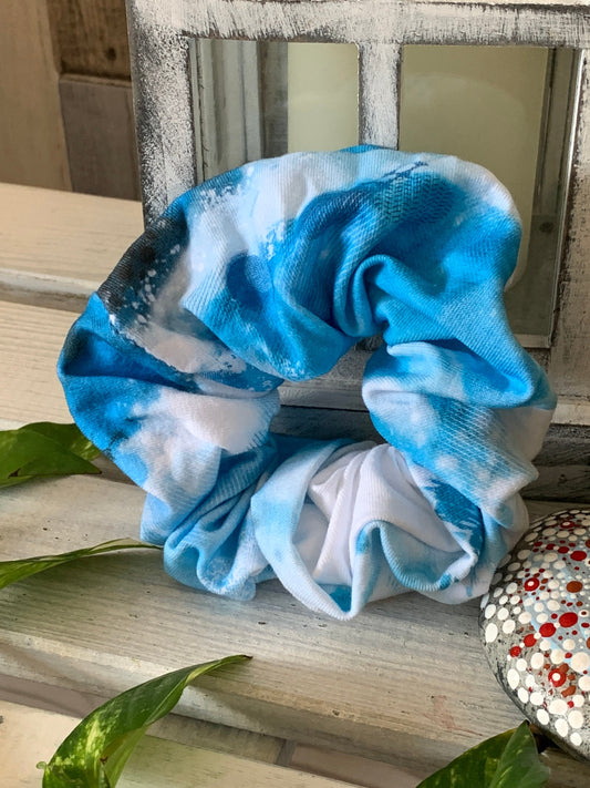 Scrunchie Haargummi elastisches Haarband batik blau weißes Muster für feines oder dickes Haar